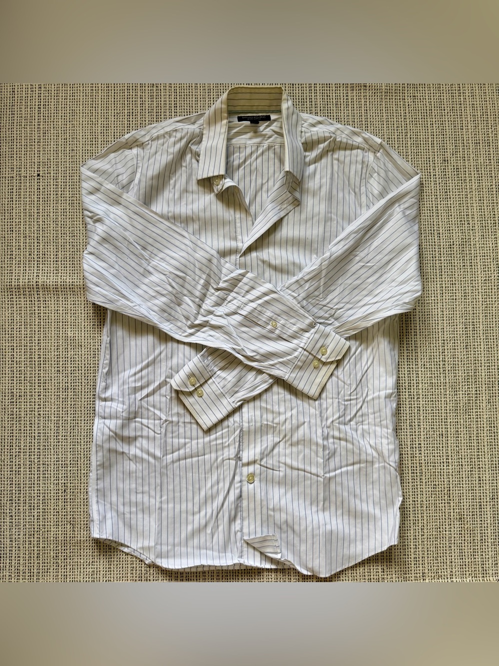 Banana Republic Men's Wrinkle Resistant Dress Shirt White Pinstripe Medium